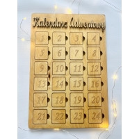 Drewniany Kalendarz z okienkami i grą na odwrocie ( 24 świąteczne stemple do ciastoliny) II gat.