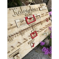 Drewniane Kalendarze