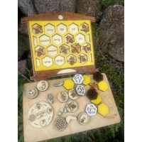 Edukacyjny Drewniany Ul z Akcesoriami (mały)– Poznaj Świat Pszczół! (zestaw malowany)