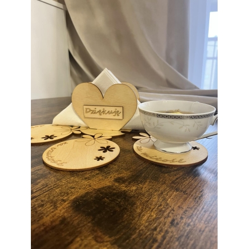 Serwetnik + 6 podkładek pod kubek 