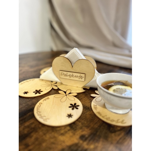 Serwetnik + 6 podkładek pod kubek " Kwiaty"