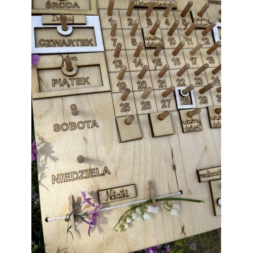 Drewniany Kalendarz (wzór 4B)