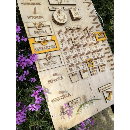 Drewniany Kalendarz (wzór 4B)