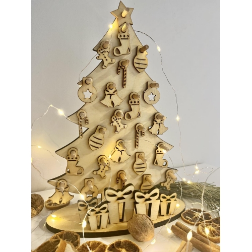 Kalendarz adwentowy z zadaniem na każdy dzień +Choinka z bombkami