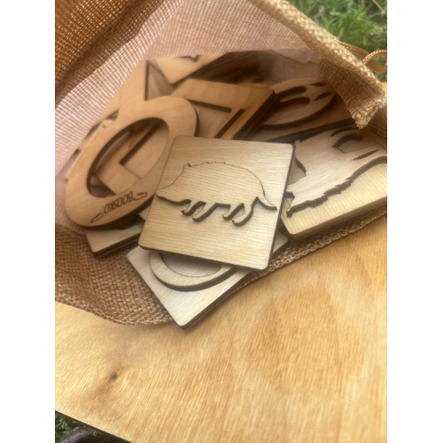 Stemple ''Zwierzęta leśne i ich tropy'' (18szt.)