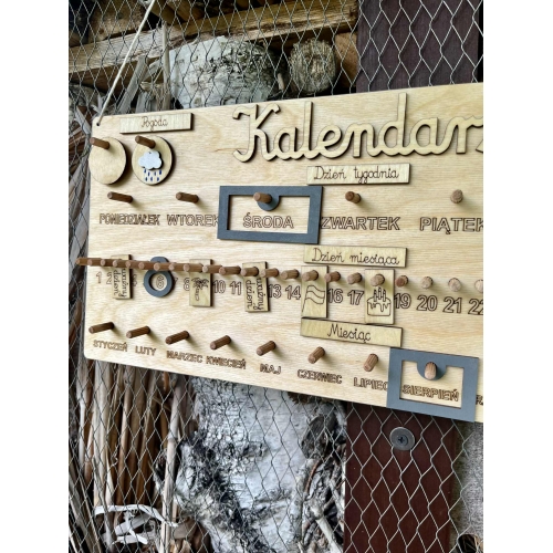 Drewniany Kalendarz ( wzór 3C )